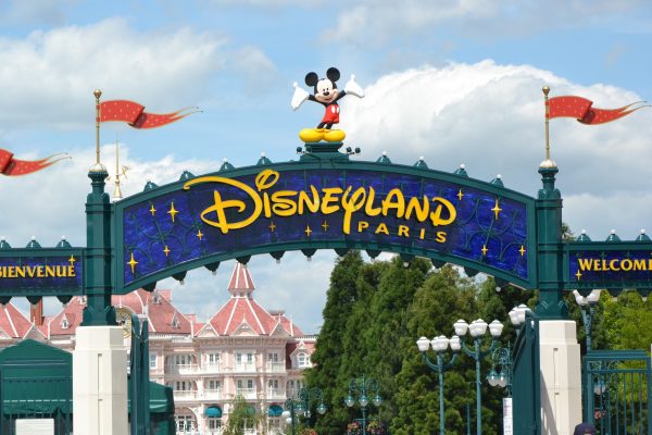Mise à disposition d'une journée au parc "Disneyland Paris" et parc "Walt Disney Studios