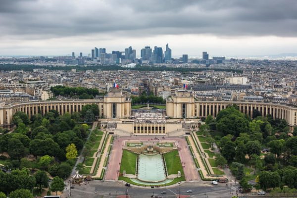 Mise à disposition de 4 heures "Visite de la tour Eiffel & Détente sur le champs de mars" – Image 3