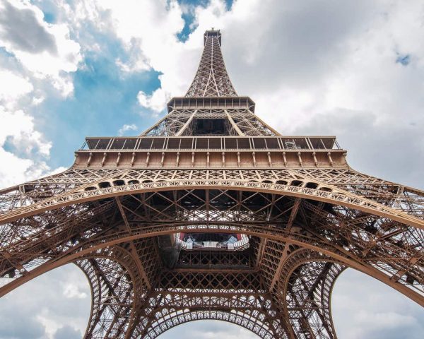 Mise à disposition de 4 heures "Visite de la tour Eiffel & Détente sur le champs de mars"